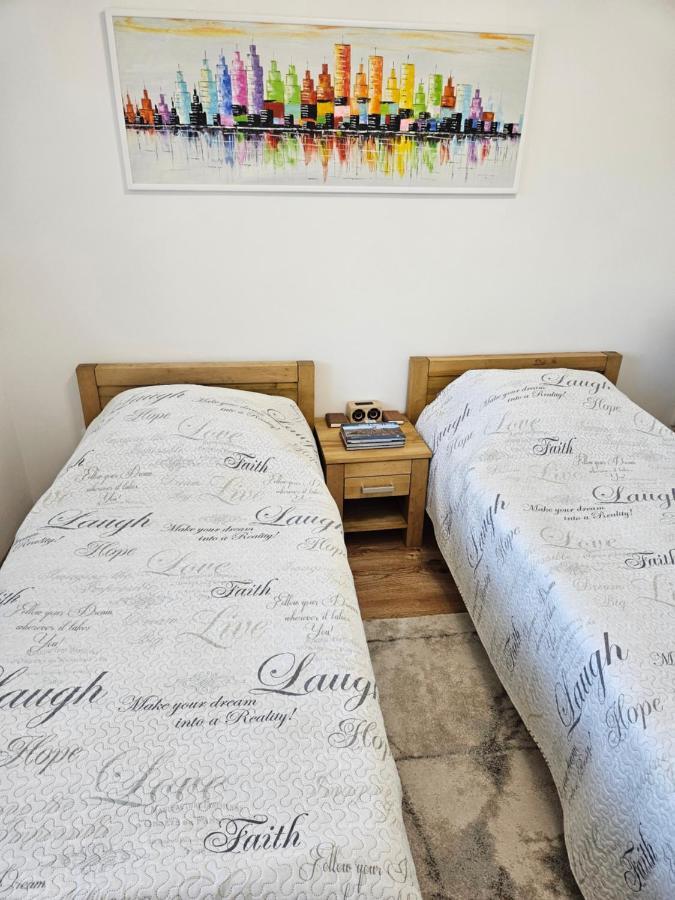 Banská Štiavnica Apartman U Petra מראה חיצוני תמונה